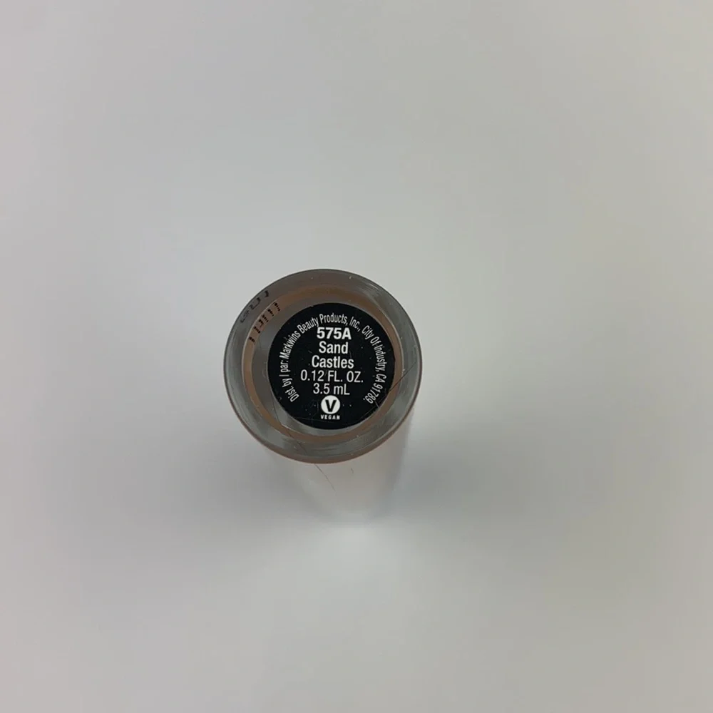 🔥5/$25🔥Wet n Wild Catsuit Liquid Eyeshadow 575A Sand Castles - Picture 2 of 4